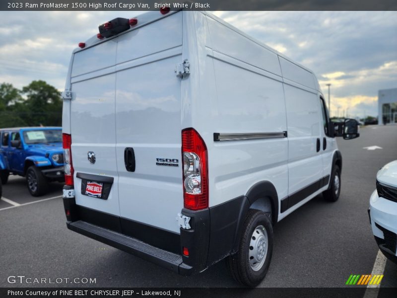 Bright White / Black 2023 Ram ProMaster 1500 High Roof Cargo Van