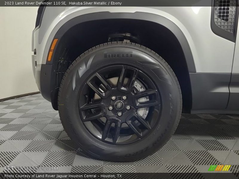  2023 Defender 110 SE Wheel
