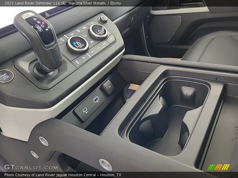 Hakuba Silver Metallic / Ebony 2023 Land Rover Defender 110 SE