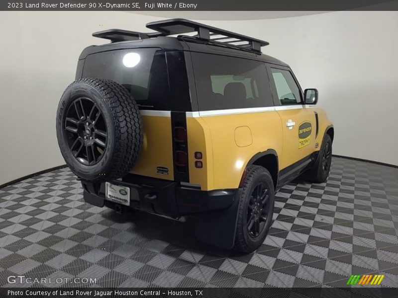 Fuji White / Ebony 2023 Land Rover Defender 90 X-Dynamic SE