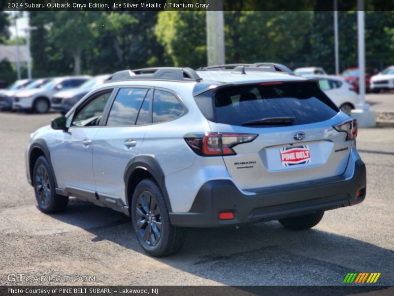 Ice Silver Metallic / Titanium Gray 2024 Subaru Outback Onyx Edition