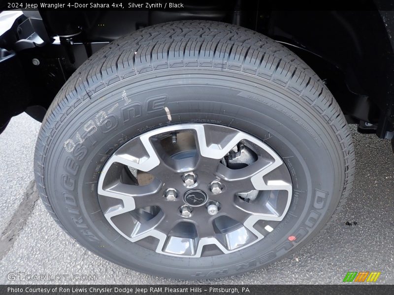 Silver Zynith / Black 2024 Jeep Wrangler 4-Door Sahara 4x4