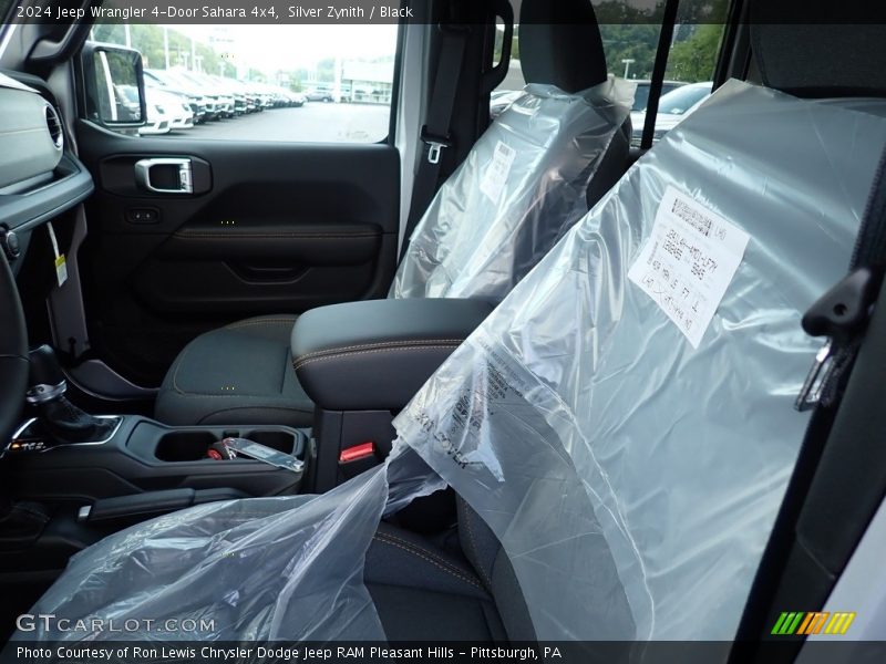 Silver Zynith / Black 2024 Jeep Wrangler 4-Door Sahara 4x4