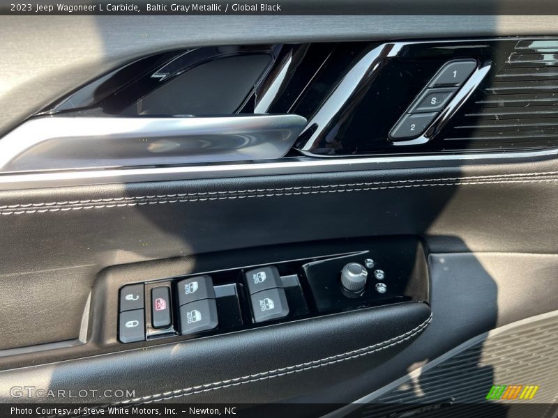 Door Panel of 2023 Wagoneer L Carbide