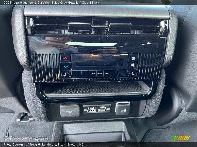 Controls of 2023 Wagoneer L Carbide