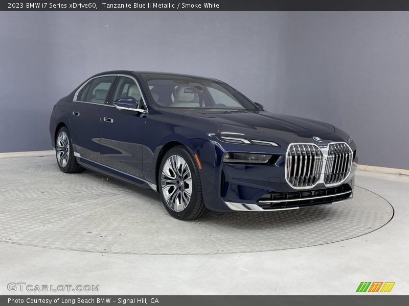 Front 3/4 View of 2023 i7 Series xDrive60