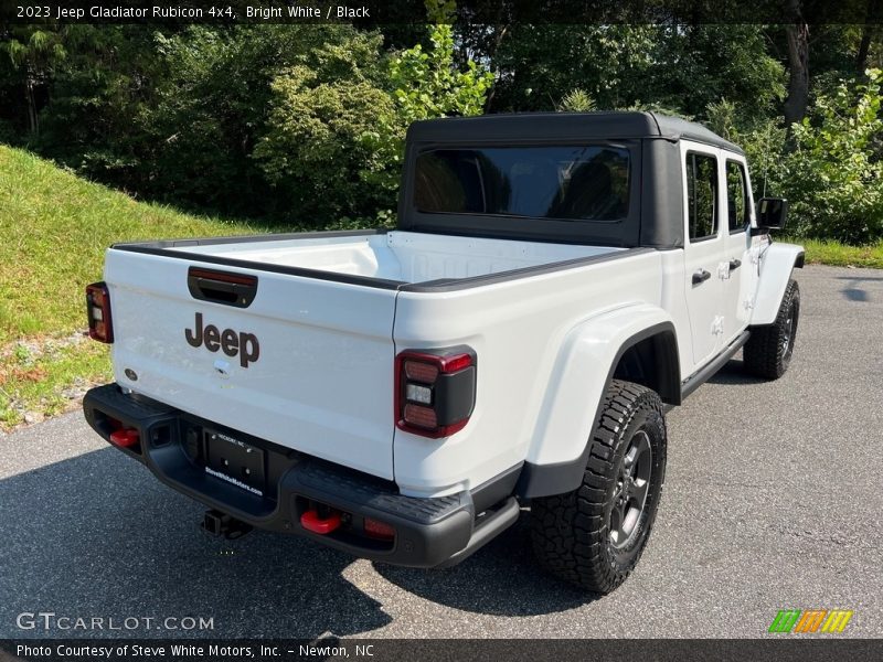 Bright White / Black 2023 Jeep Gladiator Rubicon 4x4
