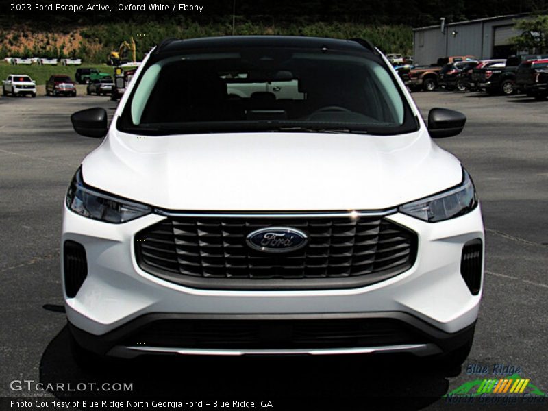 Oxford White / Ebony 2023 Ford Escape Active