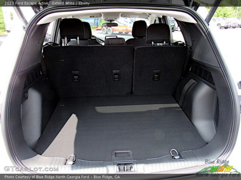  2023 Escape Active Trunk