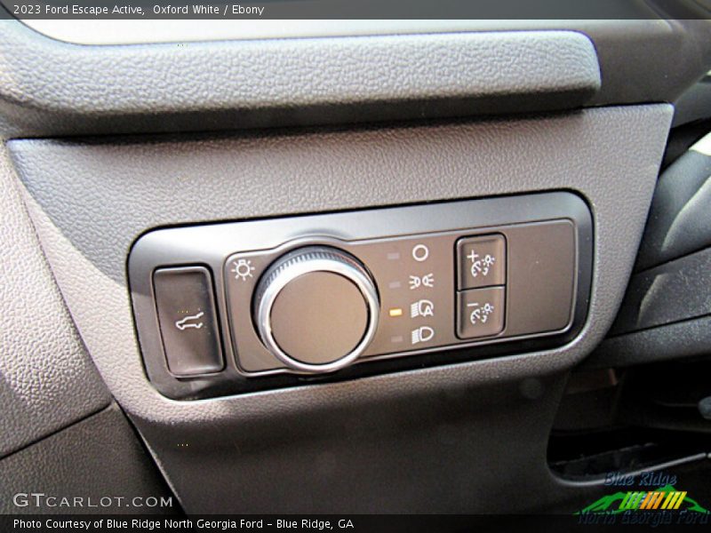 Oxford White / Ebony 2023 Ford Escape Active