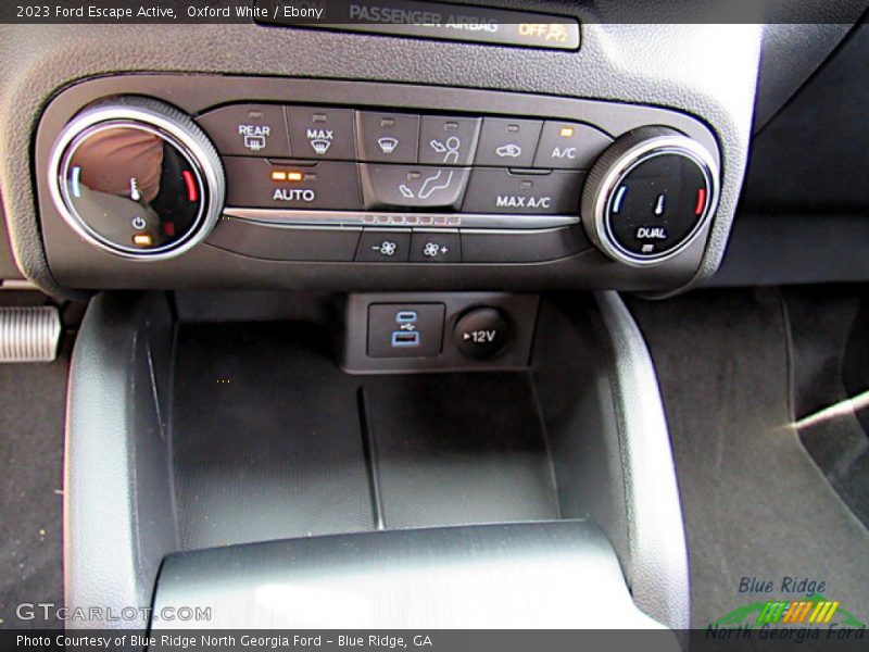 Oxford White / Ebony 2023 Ford Escape Active