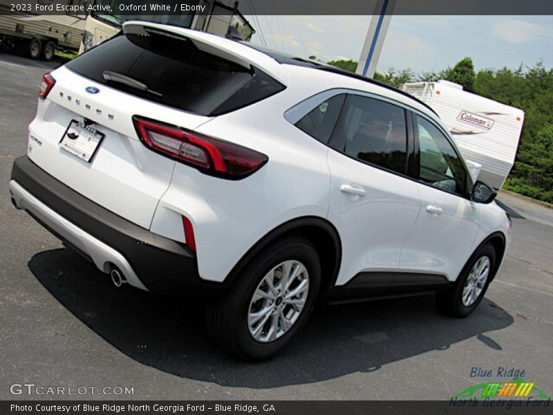 Oxford White / Ebony 2023 Ford Escape Active