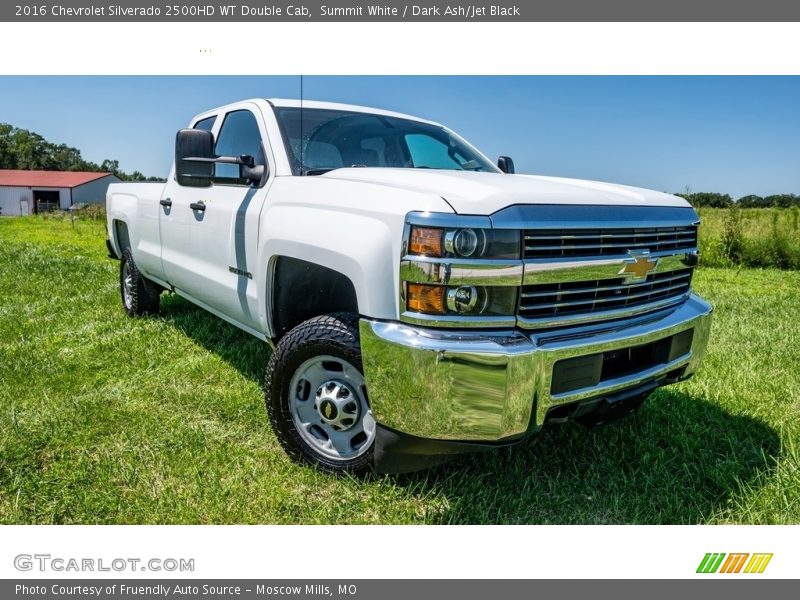 Front 3/4 View of 2016 Silverado 2500HD WT Double Cab