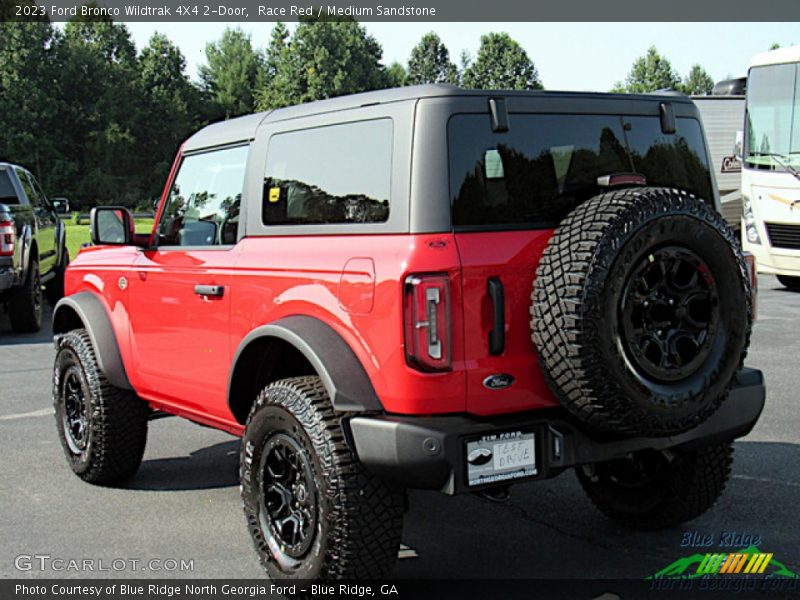 Race Red / Medium Sandstone 2023 Ford Bronco Wildtrak 4X4 2-Door