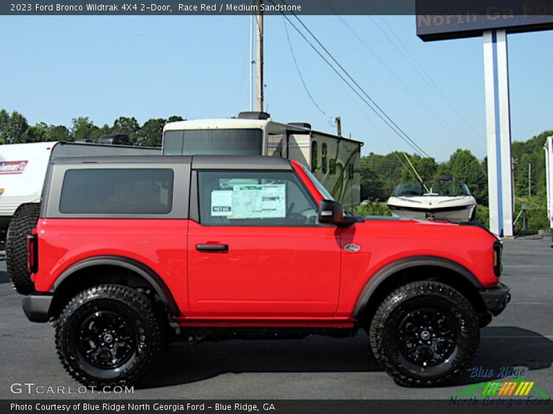 Race Red / Medium Sandstone 2023 Ford Bronco Wildtrak 4X4 2-Door