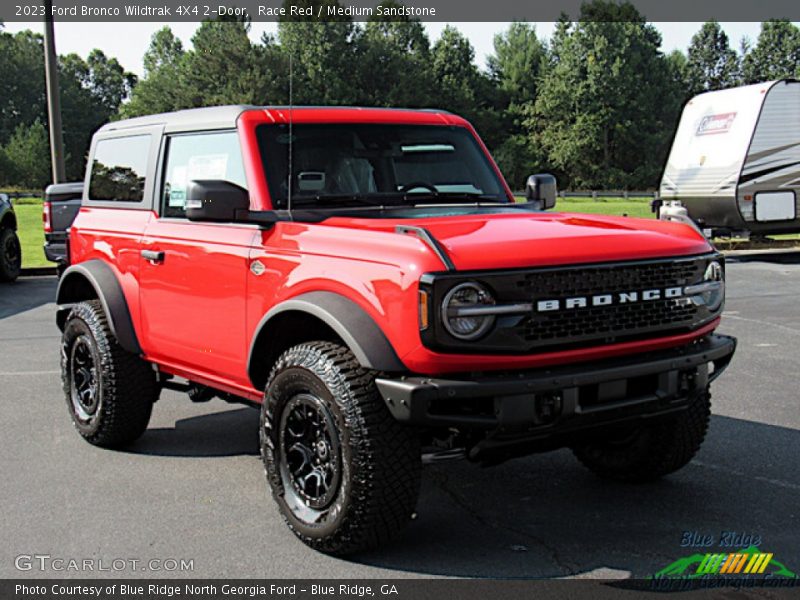 Race Red / Medium Sandstone 2023 Ford Bronco Wildtrak 4X4 2-Door