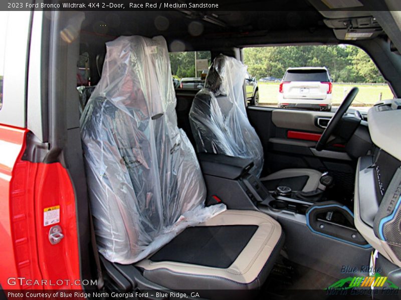 Race Red / Medium Sandstone 2023 Ford Bronco Wildtrak 4X4 2-Door