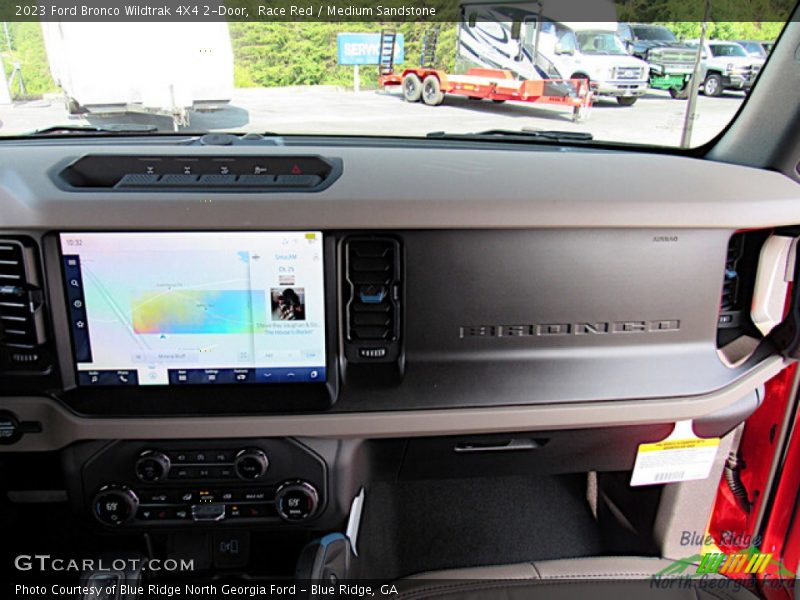 Race Red / Medium Sandstone 2023 Ford Bronco Wildtrak 4X4 2-Door