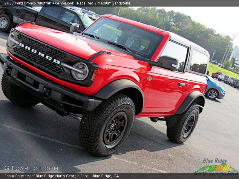 Race Red / Medium Sandstone 2023 Ford Bronco Wildtrak 4X4 2-Door