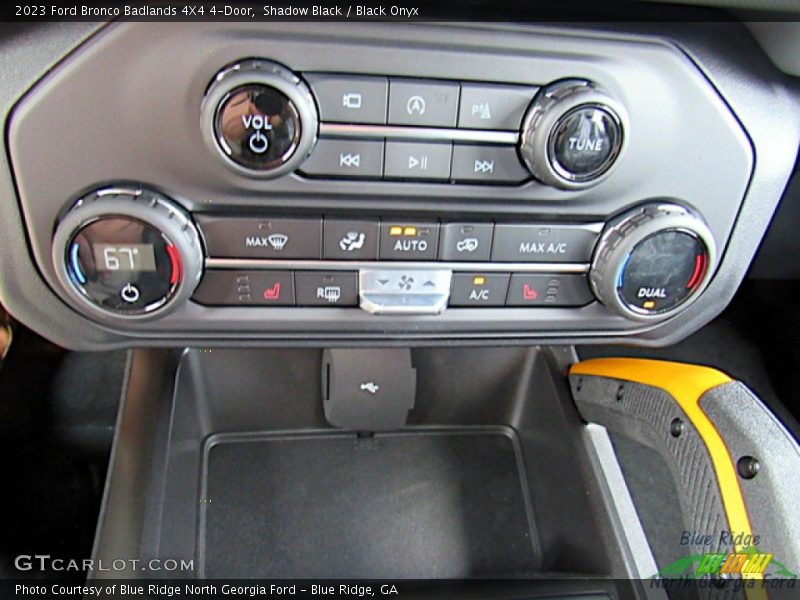 Shadow Black / Black Onyx 2023 Ford Bronco Badlands 4X4 4-Door