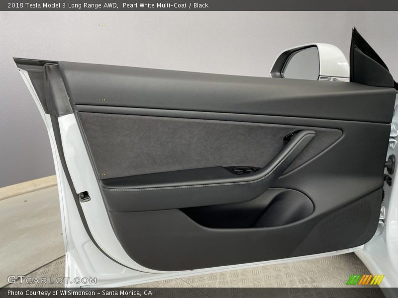 Door Panel of 2018 Model 3 Long Range AWD