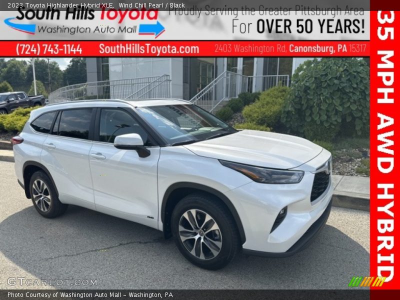 Wind Chill Pearl / Black 2023 Toyota Highlander Hybrid XLE