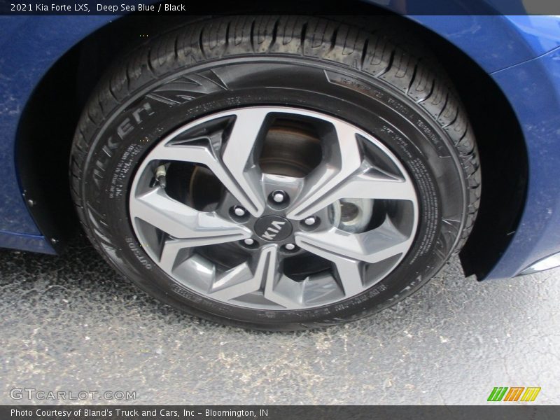 Deep Sea Blue / Black 2021 Kia Forte LXS