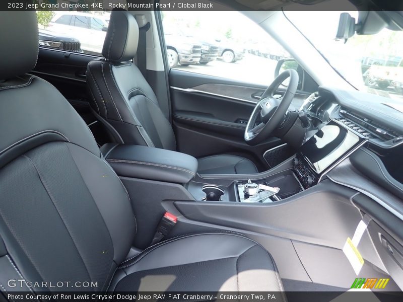 Rocky Mountain Pearl / Global Black 2023 Jeep Grand Cherokee 4XE