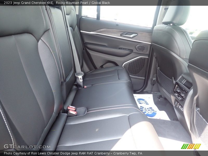 Rocky Mountain Pearl / Global Black 2023 Jeep Grand Cherokee 4XE