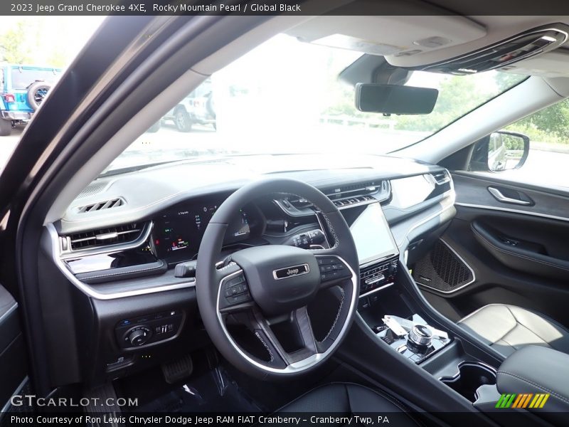 Rocky Mountain Pearl / Global Black 2023 Jeep Grand Cherokee 4XE