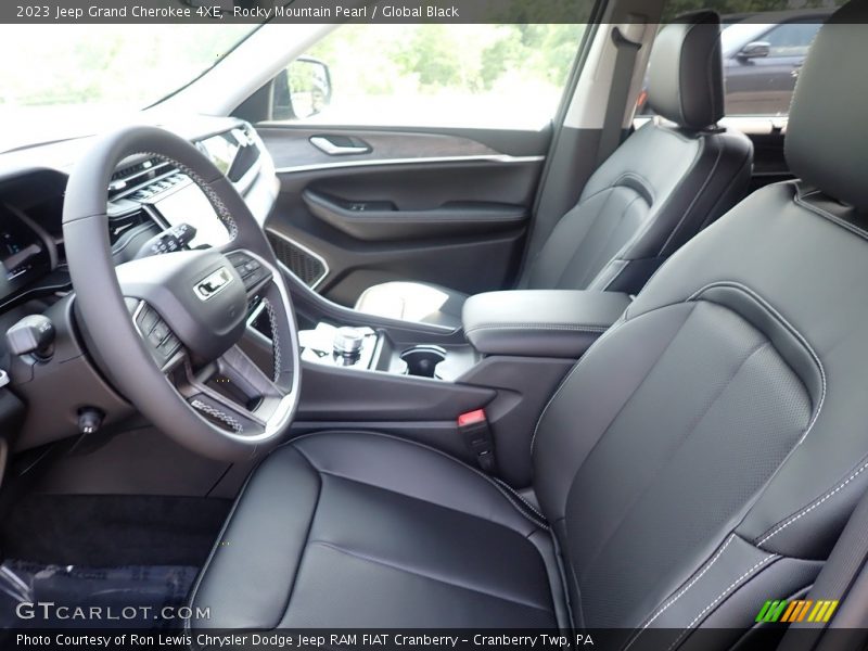 Rocky Mountain Pearl / Global Black 2023 Jeep Grand Cherokee 4XE