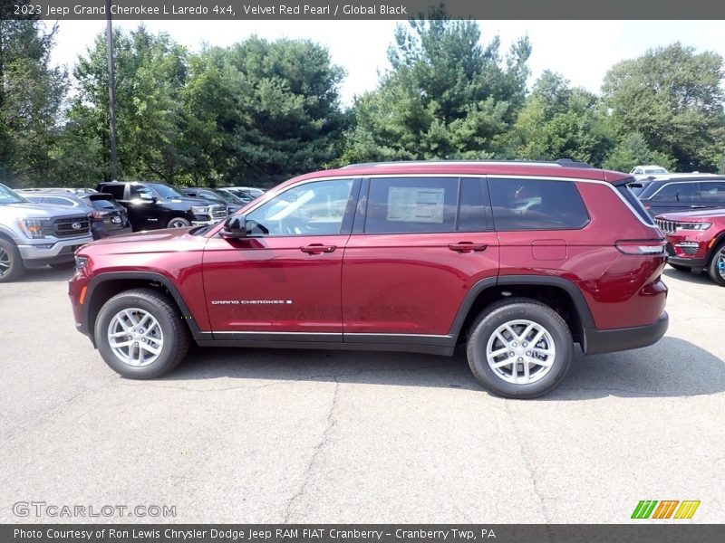 Velvet Red Pearl / Global Black 2023 Jeep Grand Cherokee L Laredo 4x4