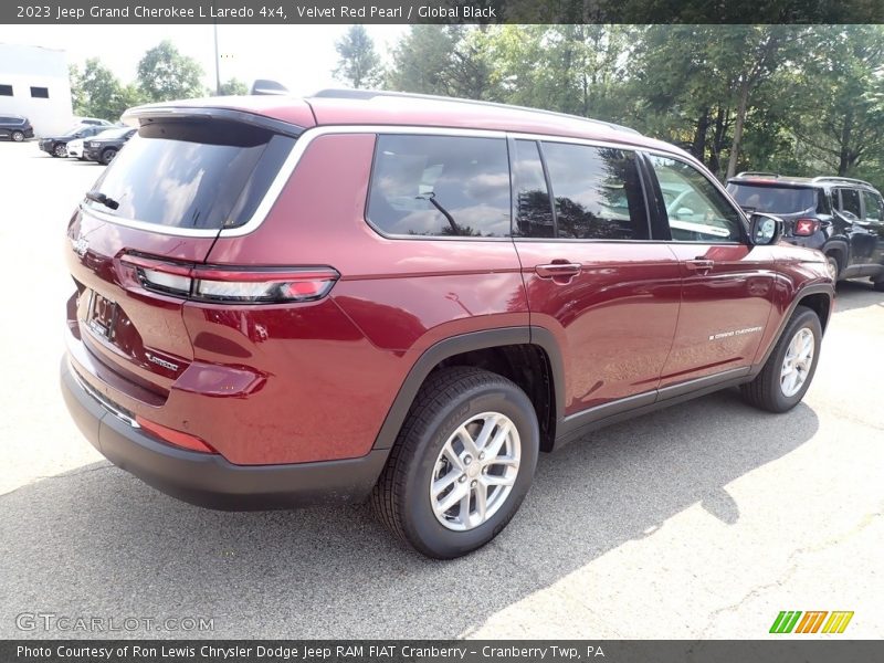 Velvet Red Pearl / Global Black 2023 Jeep Grand Cherokee L Laredo 4x4