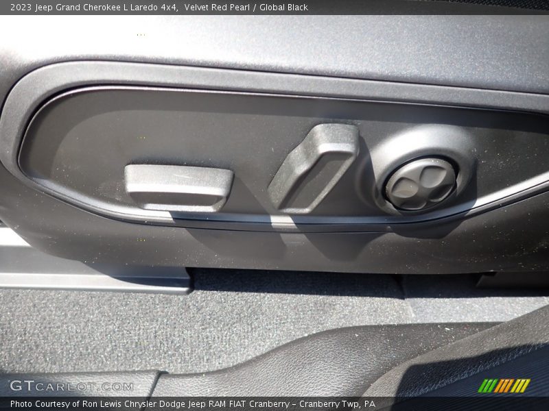 Velvet Red Pearl / Global Black 2023 Jeep Grand Cherokee L Laredo 4x4