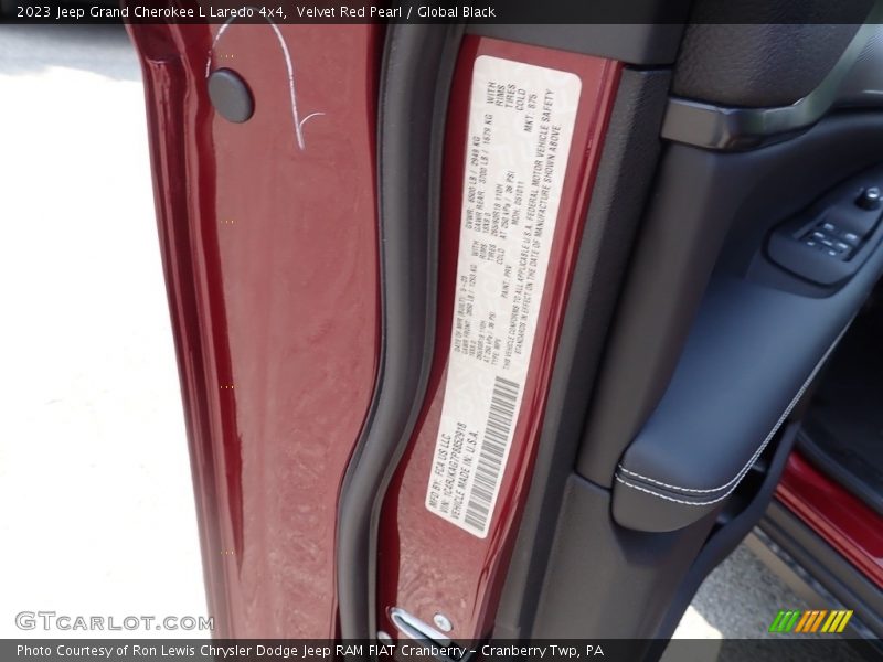 Velvet Red Pearl / Global Black 2023 Jeep Grand Cherokee L Laredo 4x4