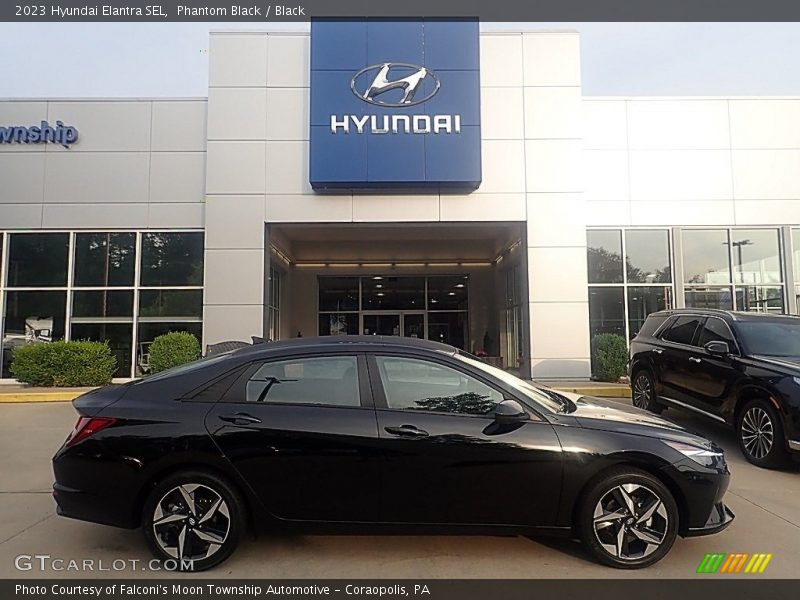 Phantom Black / Black 2023 Hyundai Elantra SEL