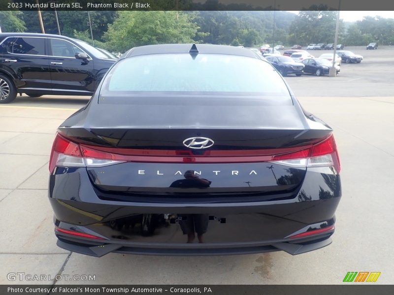 Phantom Black / Black 2023 Hyundai Elantra SEL