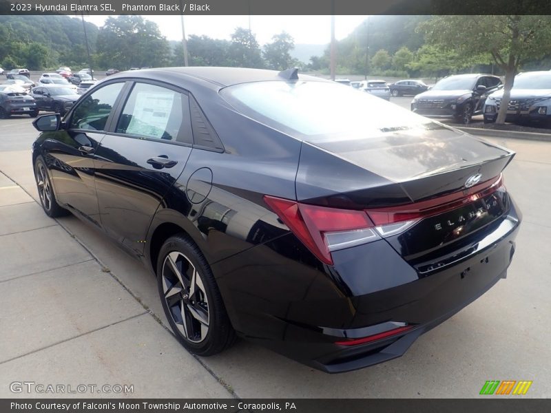 Phantom Black / Black 2023 Hyundai Elantra SEL