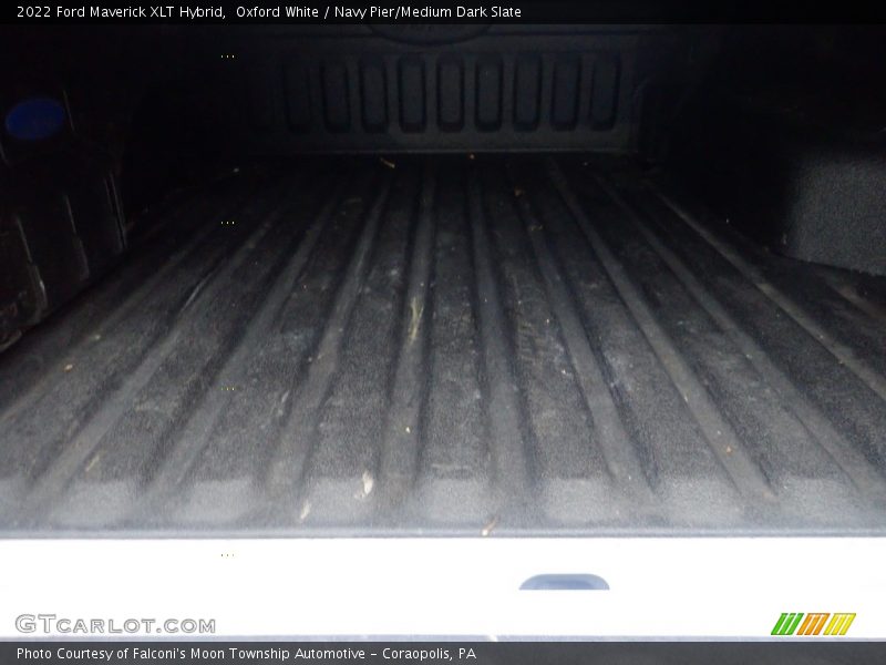 Oxford White / Navy Pier/Medium Dark Slate 2022 Ford Maverick XLT Hybrid