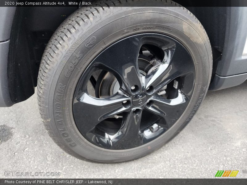  2020 Compass Altitude 4x4 Wheel