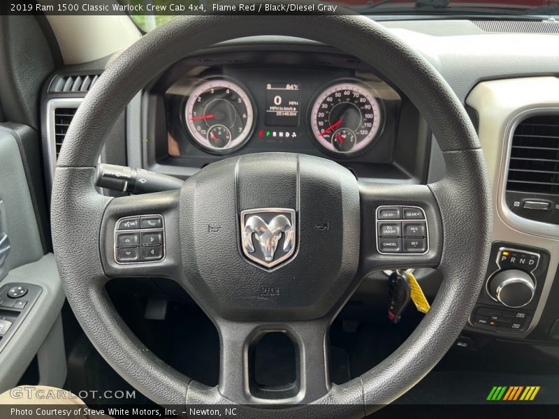  2019 1500 Classic Warlock Crew Cab 4x4 Steering Wheel