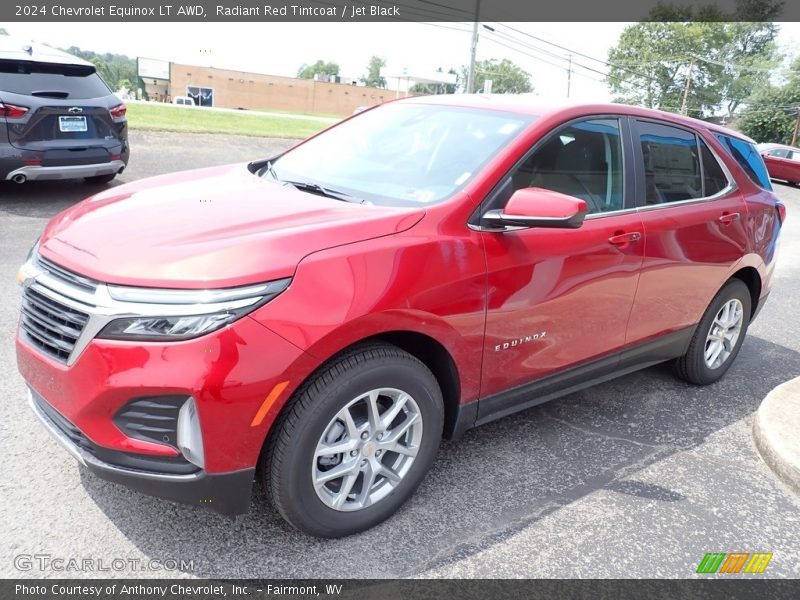 Front 3/4 View of 2024 Equinox LT AWD