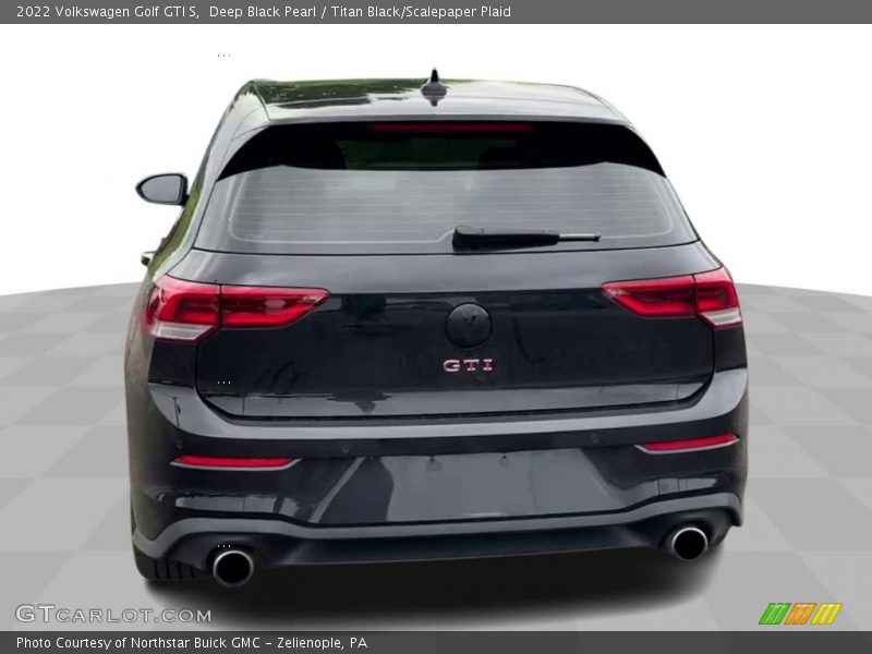 Deep Black Pearl / Titan Black/Scalepaper Plaid 2022 Volkswagen Golf GTI S
