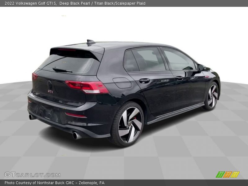 Deep Black Pearl / Titan Black/Scalepaper Plaid 2022 Volkswagen Golf GTI S