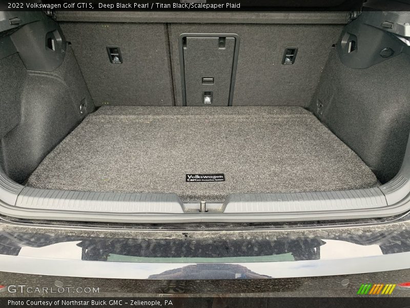  2022 Golf GTI S Trunk