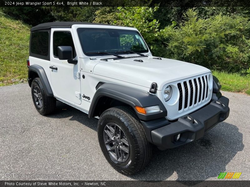 Front 3/4 View of 2024 Wrangler Sport S 4x4