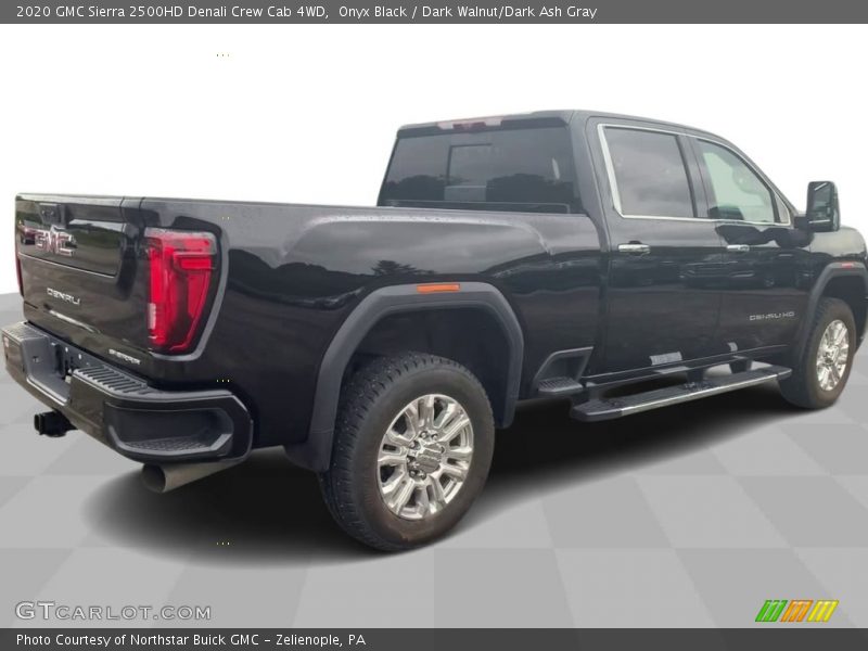 Onyx Black / Dark Walnut/Dark Ash Gray 2020 GMC Sierra 2500HD Denali Crew Cab 4WD