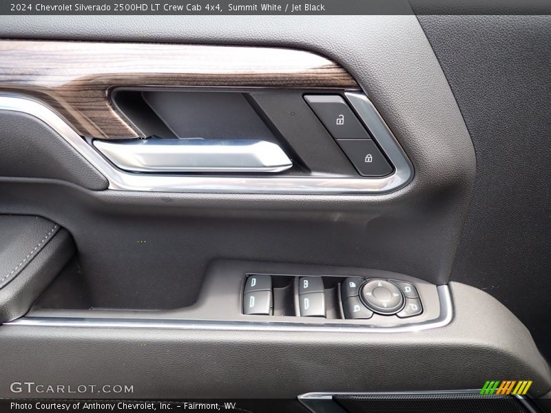 Summit White / Jet Black 2024 Chevrolet Silverado 2500HD LT Crew Cab 4x4