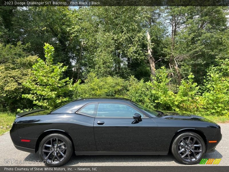 Pitch Black / Black 2023 Dodge Challenger SXT Blacktop