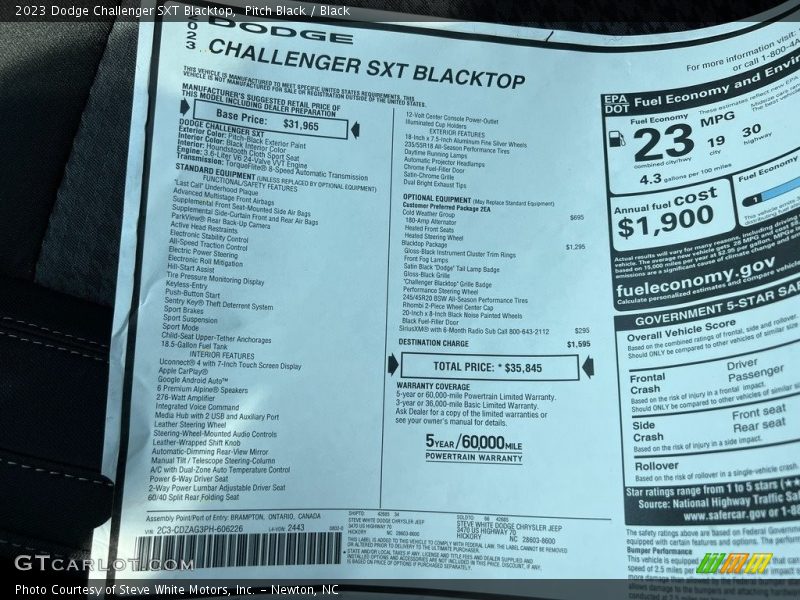 Pitch Black / Black 2023 Dodge Challenger SXT Blacktop